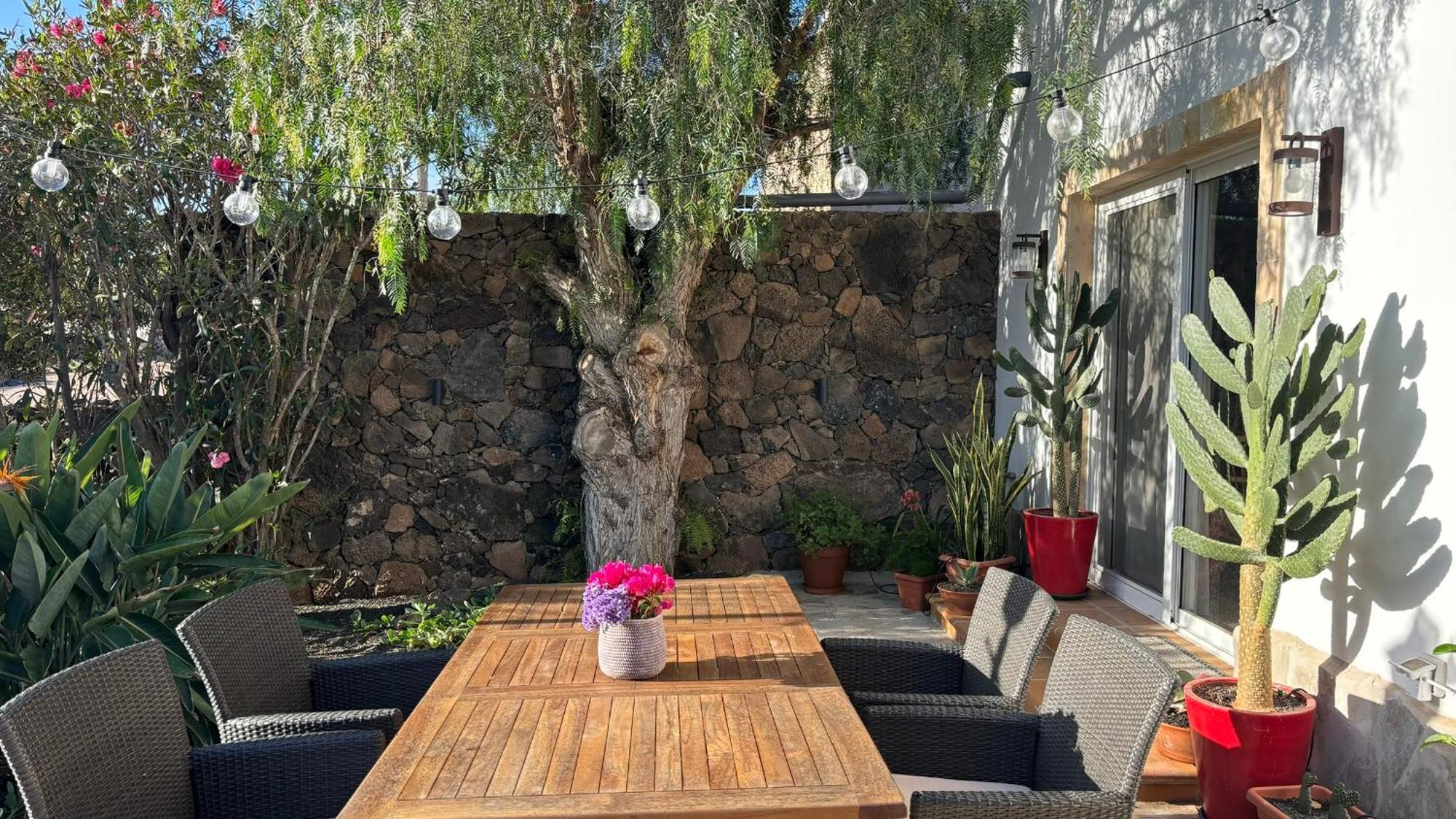 Home2Book Charming Casa Julianna Lajares Bagian luar foto